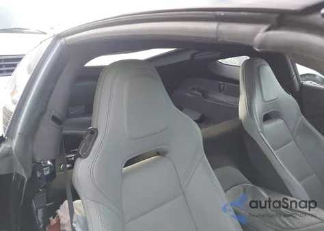 2015 Chevrolet Corvette Stingray z USA, uszkodzony, nr VIN 1G1YA2D76F5122269